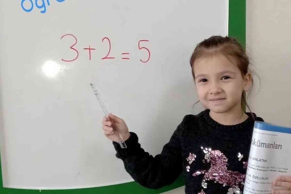 STEM Eğitimi Bilim, Teknoloji, Mühendislik ve Matematik Öğrenmenin Önemi